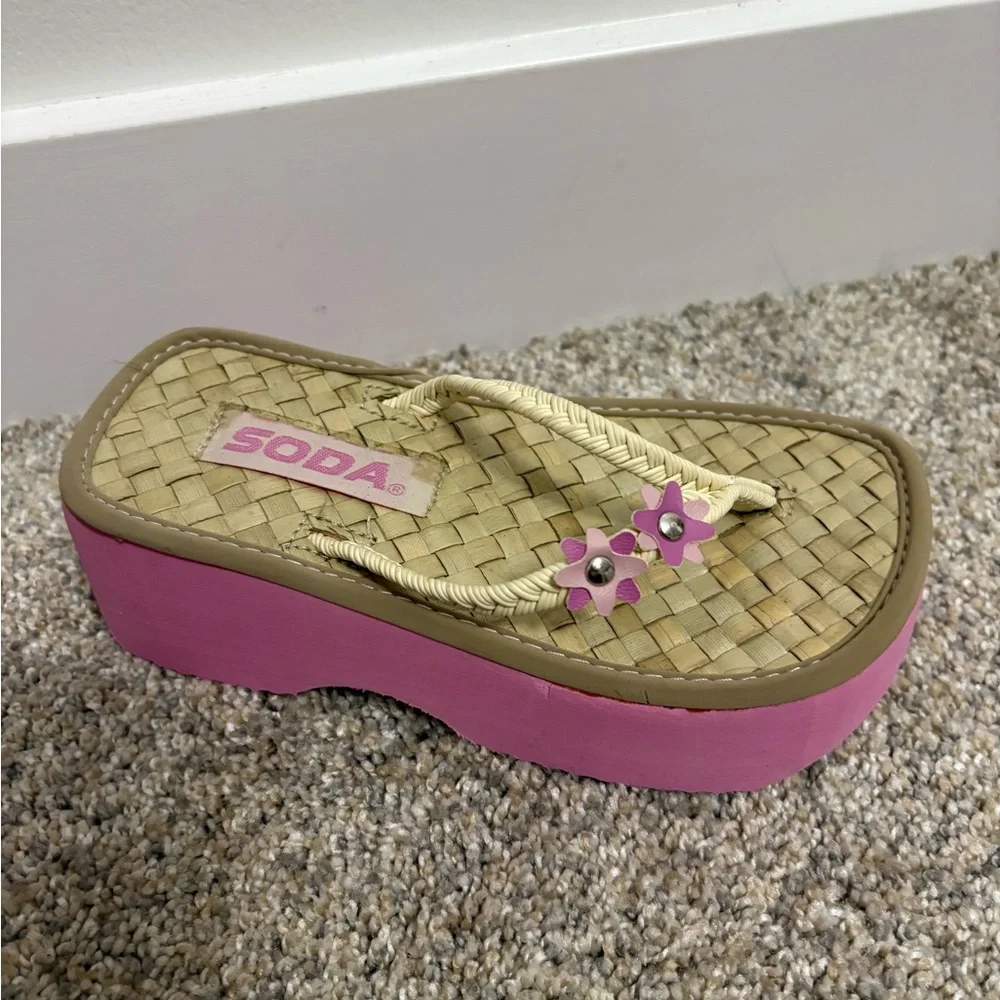 New Soda Platform Sandals – Pink & Brown – Multiple Sizes - Picture 4 of 7